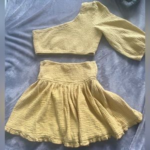 2 piece mustard/yellow set from Petal and Pup